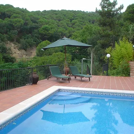 Gloria 2 Girona Villa *