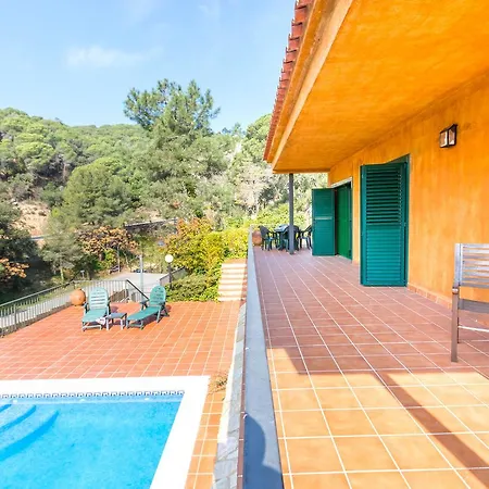 Gloria 2 Girona Villa